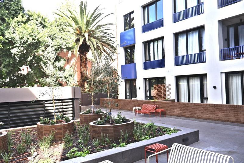 To Let 0 Bedroom Property for Rent in Sea Point Western Cape
